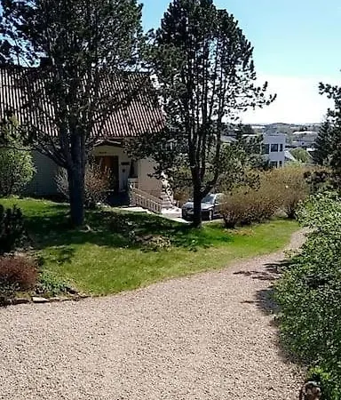 Holiday home Sentrumsnaert Hjem Med Nydelig Utsikt Leknes